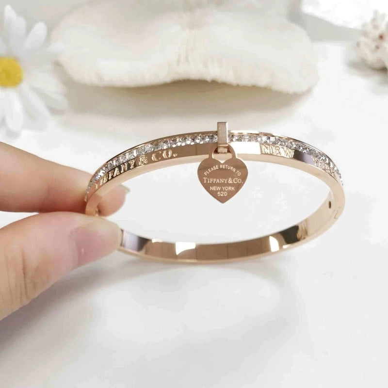 Jewelry & Accessories